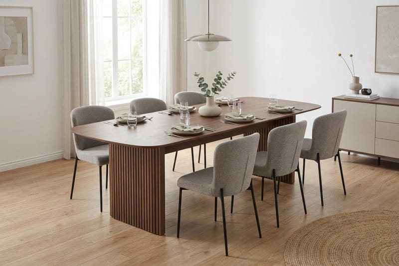 Richeto Matgrupp Rökt Ek 240 cm med 6 Elsie Matstolar - Rökt ek/Ljusgrå - Products - Möbler - Bord & matgrupp - Matgrupp
