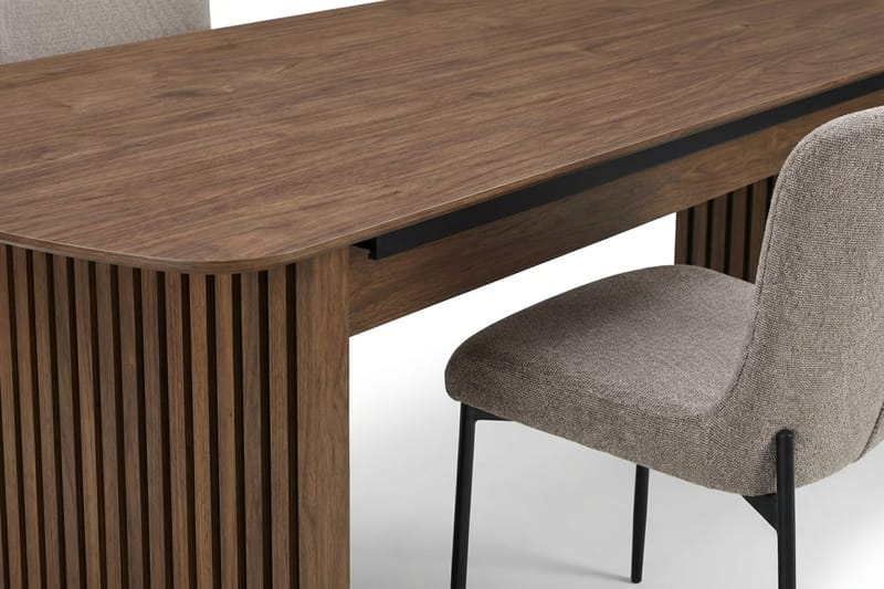 Richeto Matgrupp Rökt Ek 240 cm med 6 Elsie Matstolar - Rökt ek/Ljusgrå - Products - Möbler - Bord & matgrupp - Matgrupp