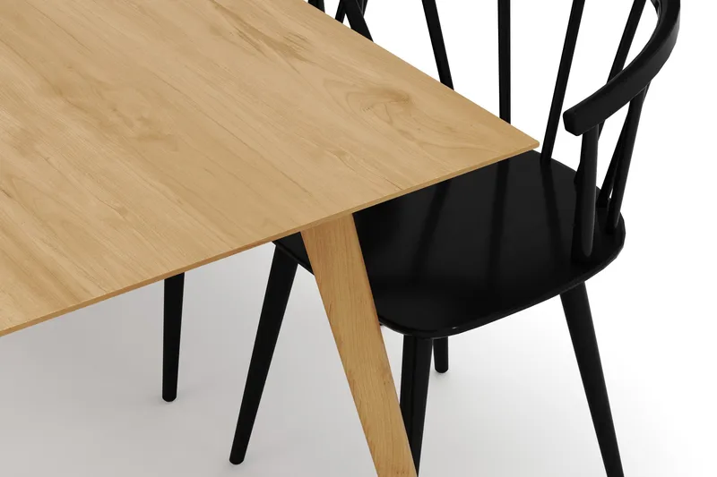 Tyrö Matgrupp med 6 st Tyrö Karmstolar - Oak/Black - Products - Möbler - Bord & matgrupp - Matgrupp