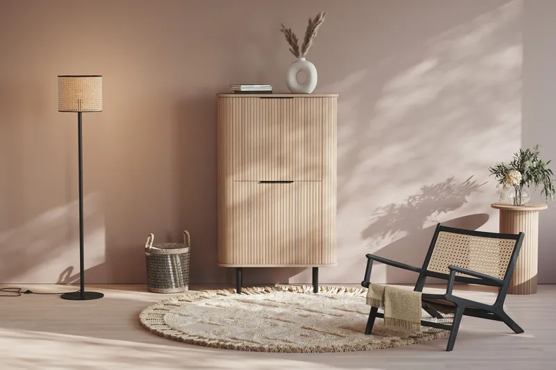 Kopparbo Högskåp Vitlaserad Ek - Ljust vitlaserat ekträ - Products - Förvaring - Skåp - Förvaringsskåp