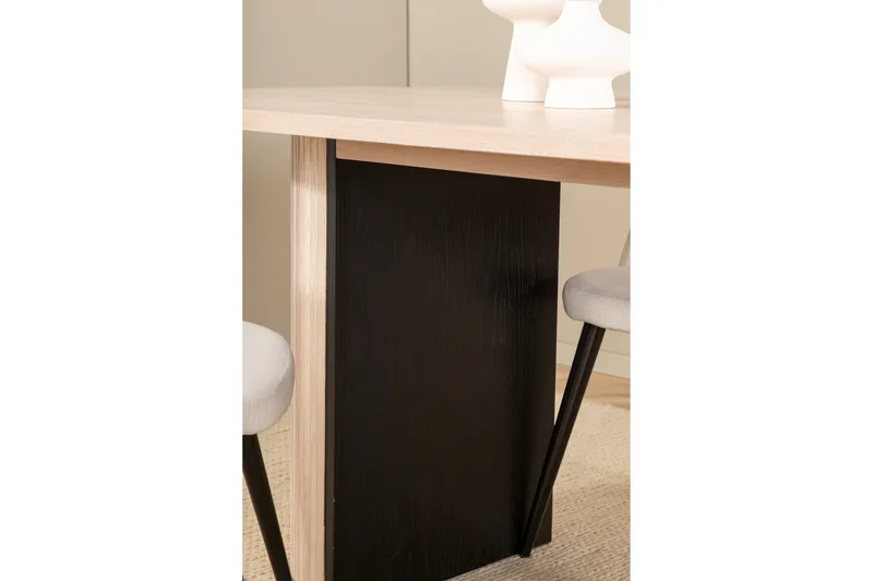 Biana Matgrupp 200 cm Oval inkl 4 Valera Manchesterstolar - Beige/Svart/Beige - Products - Möbler - Bord & matgrupp - Matgrupp