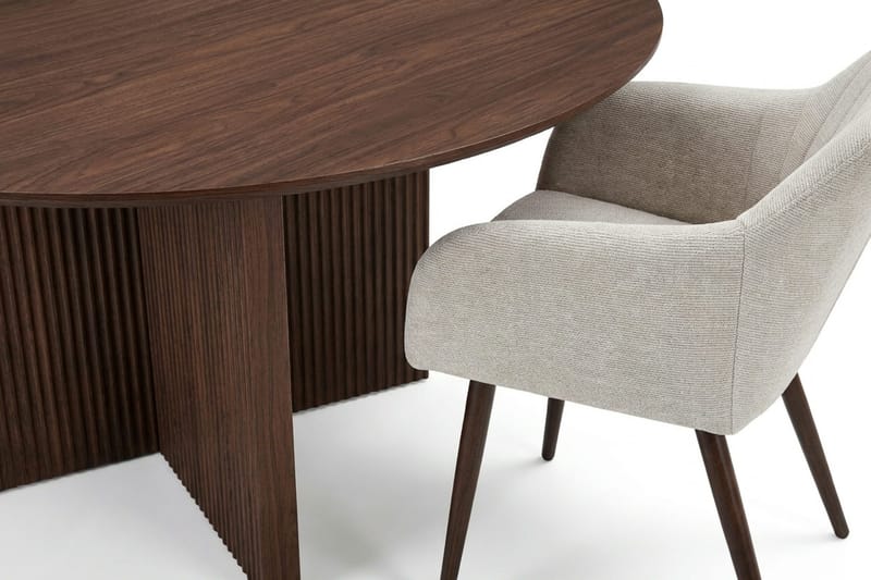 Edda Matgrupp runt 150 cm Valnöt med 6 Filippa Matstolar - Products - Möbler - Bord & matgrupp - Matgrupp