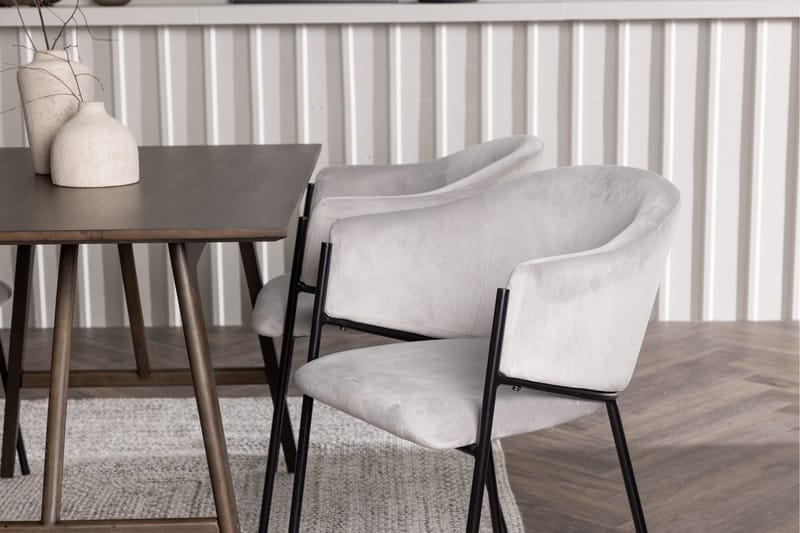 Kaseidon Matgrupp 120 cm Rektangulär med 4 Evelina stolar - Svart - Products - Möbler - Bord & matgrupp - Matgrupp