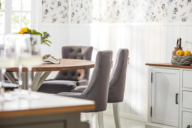 Lyon Matgrupp Runt med 6 Viktoria Stol - Vit/Grå - Products - Möbler - Bord & matgrupp - Matgrupp