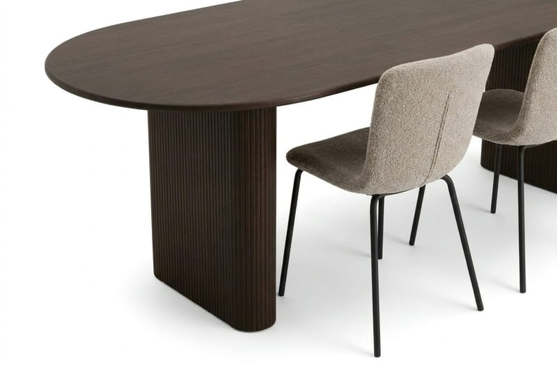 Noira Matgrupp förlängningsbart 220-320 cm Rökt Ek med 8 Katy Matstolar - Rökt ek - Products - Möbler - Bord & matgrupp - Matgrupp