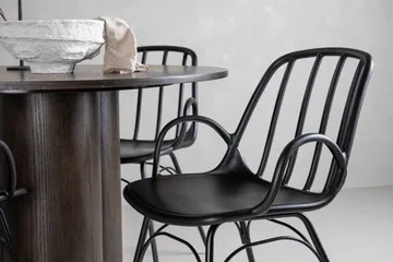 Olivia Matgrupp 110 cm Rund med 4 Dyrön stolar - Svart - Products - Möbler - Bord & matgrupp - Matgrupp