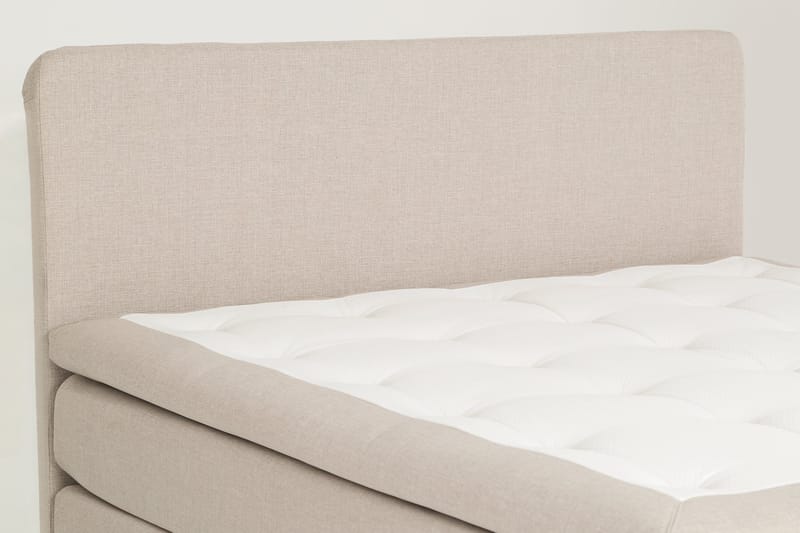 Dolly Kontinentalsäng 210x210 cm - Beige - Products - Möbler - Säng - Kontinentalsäng