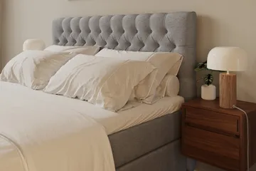 Hilton Lyx Komplett Sängpaket 180x200 cm Kontinentalsäng med knappad sänggavel - Grå - Products - Möbler - Säng - Kontinentalsäng