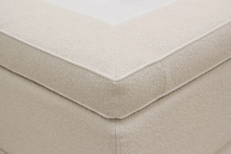 HVILA Lyx Komplett Sängpaket 160x200 cm Kontinentalsäng med knappad sänggavel i bouclé - Ivory / Bouclé - Products - Möbler - Säng - Kontinentalsäng