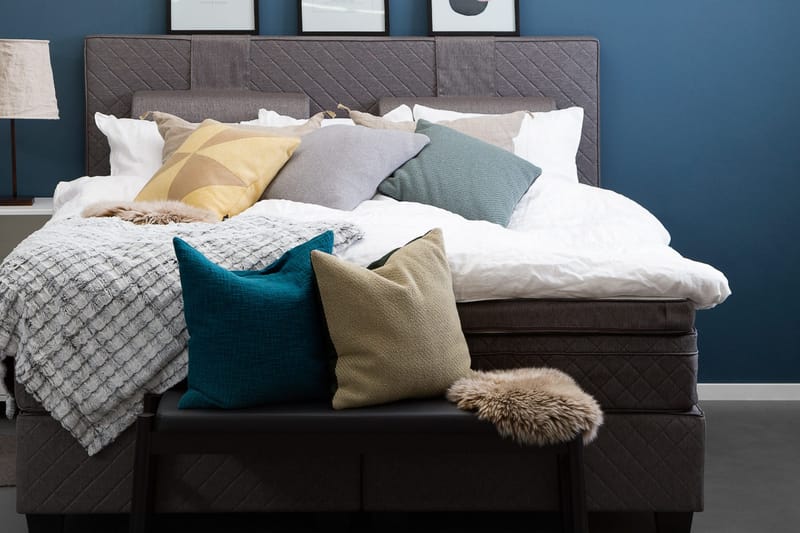 Sundborn Kontinentalsäng 210x210 Valbar - Grå - Products - Möbler - Säng - Kontinentalsäng
