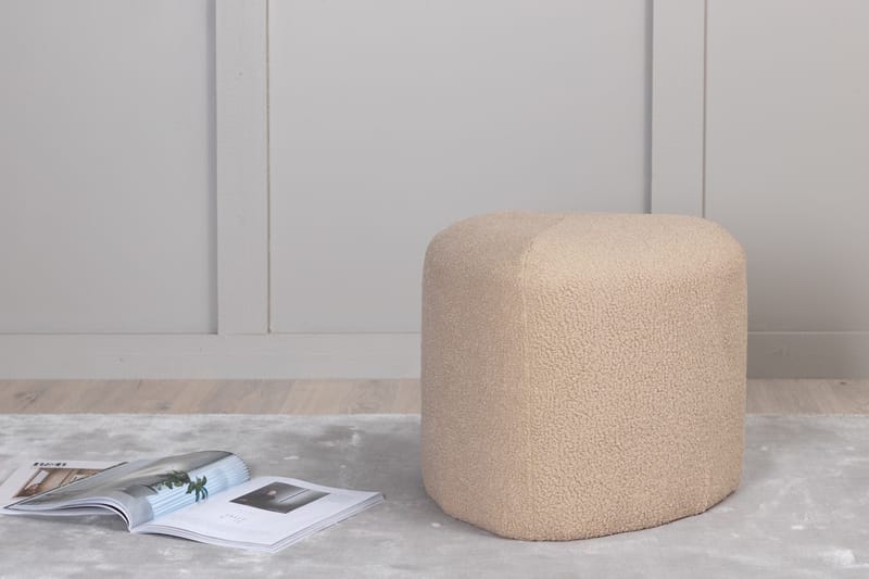 Peg Sittpuff - Beige - Products - Möbler - Fåtölj & stolar - Pall & puff - Sittpuff