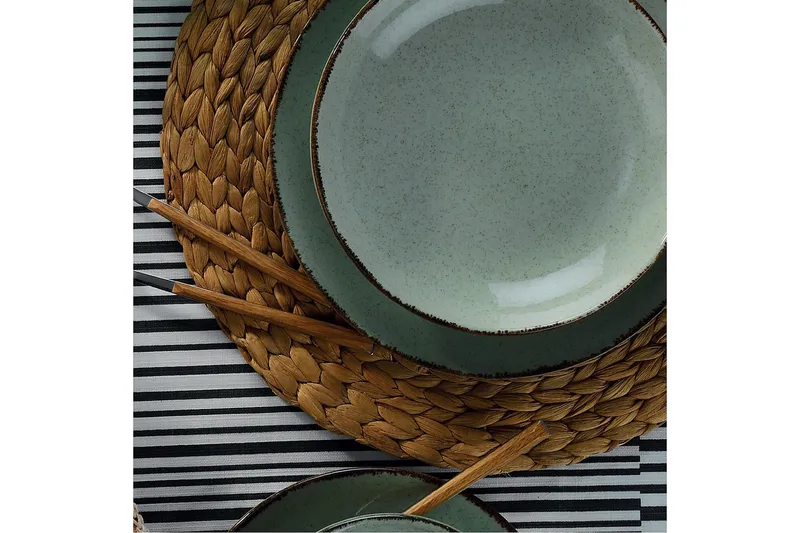 Adine Tallriksset 24 Delar - Porslin/Grön - Products - Servering & matlagning - Tallrikar & skålar - Tallrikar set