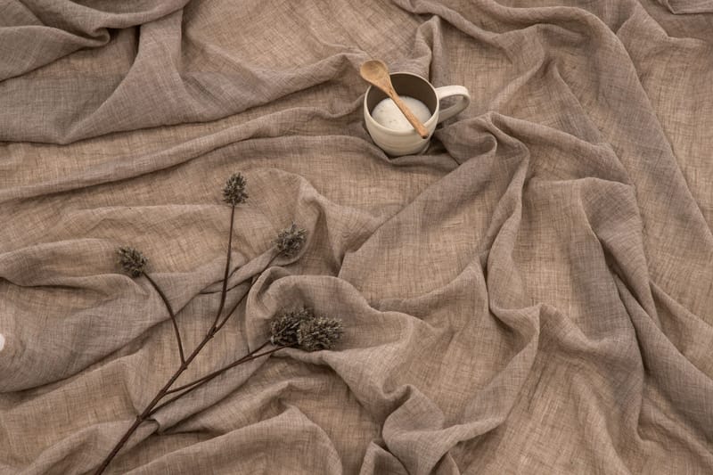 Elena Gardin 135x240 cm - Brun - Products - Textil & mattor - Gardiner - Gardinlängder - Kanallängd