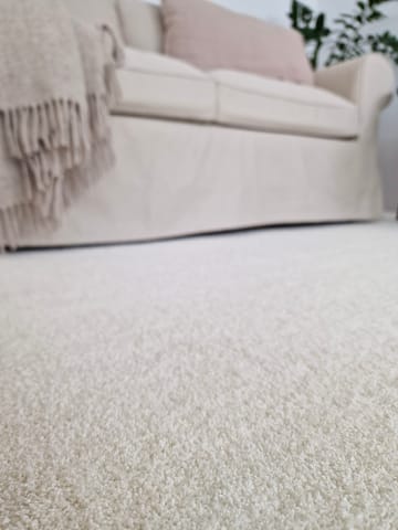 Feel Ryamatta 133x190 - Vit - Products - Textil & mattor - Matta - Modern matta - Ryamatta