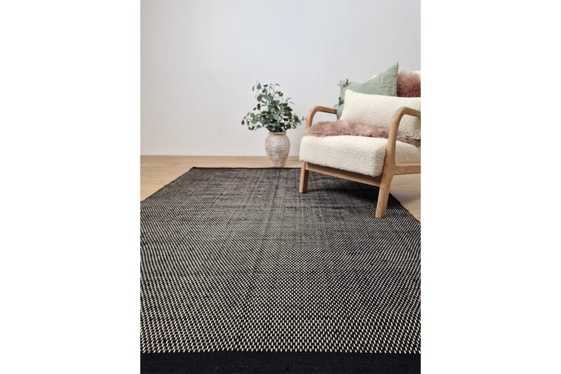 Torsby Ullmatta 160x230 cm Rektangulär - Svart - Products - Textil & mattor - Matta - Modern matta - Ullmatta