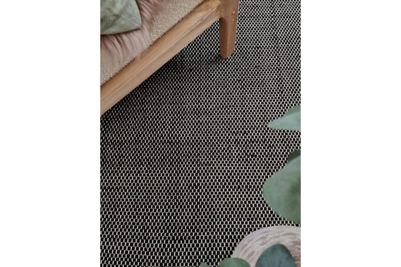 Torsby Ullmatta 160x230 cm Rektangulär - Svart - Products - Textil & mattor - Matta - Modern matta - Ullmatta