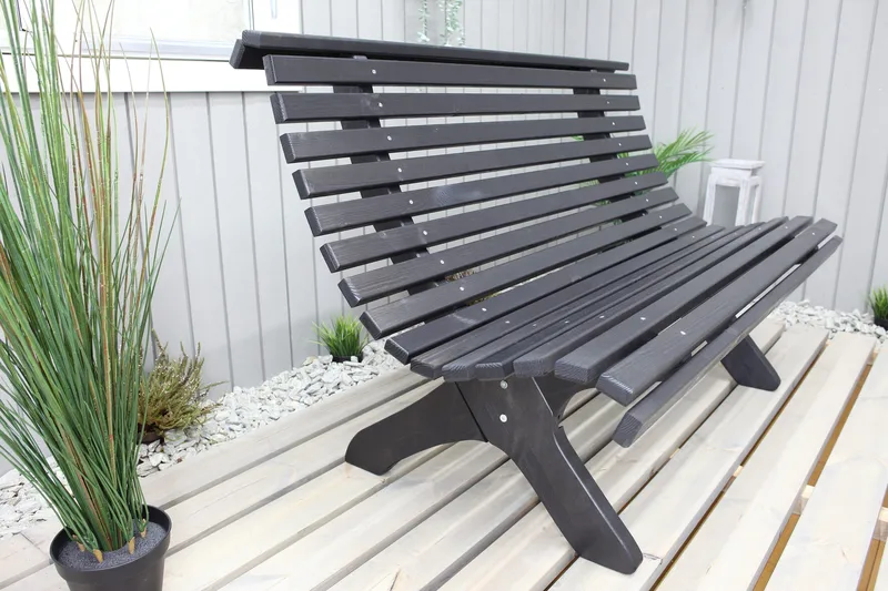 Norvald Bänk Utomhus - Kaffesvart - Products - Utemöbler & utemiljö - Utesoffa - Trädgårdssoffa