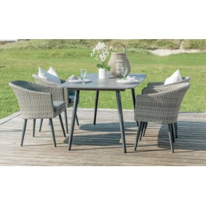 Brenäs Outdoor-Essgruppe 4 Stühle mit Tisch - Graues synthetisches Rattan/Beton Brenäs Outdoor-Essgruppe 4 Stühle mit Tisch - Graues synthetisches Rattan/Beton