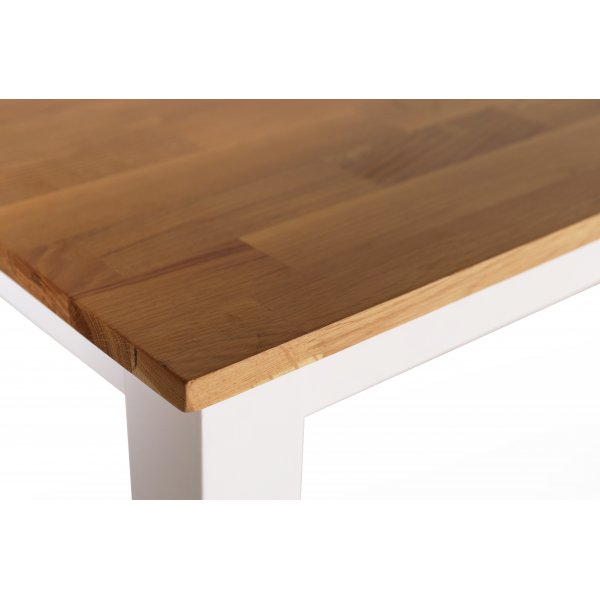 Dalsland-Essgruppe: Esstisch in Eiche / Wei mit 6 grnen Pinnstola