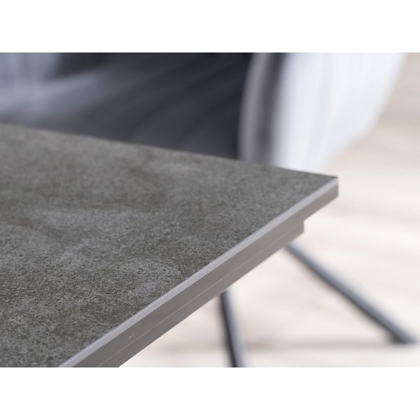 Salvadore Esstisch 120-180 x 80 cm - Grau/Schwarz Salvadore Esstisch 120-180 x 80 cm - Grau/Schwarz