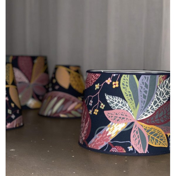 Sofia Frank Lampenschirm - Marineblau Sofia Frank Lampenschirm - Marineblau