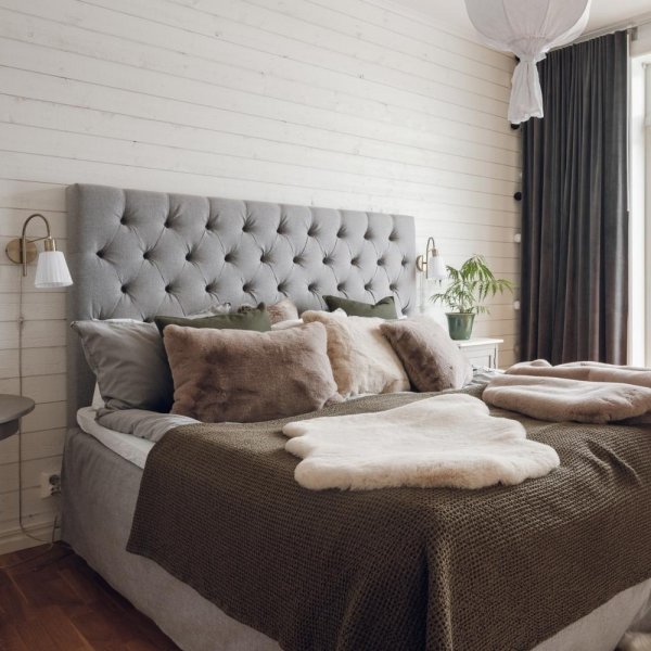 Flauschiges Kunstfell Taupe - 60 x 90 cm Flauschiges Kunstfell Taupe - 60 x 90 cm