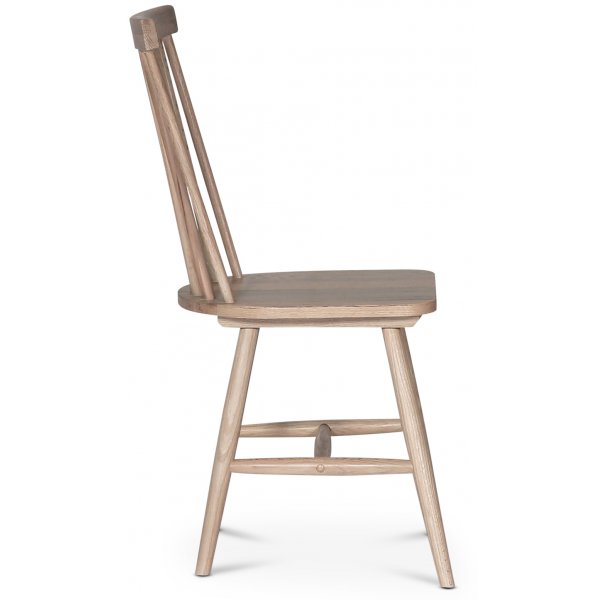 Karl Rohrgeflechtstuhl, wei geltes Holz + Stuhlkissen