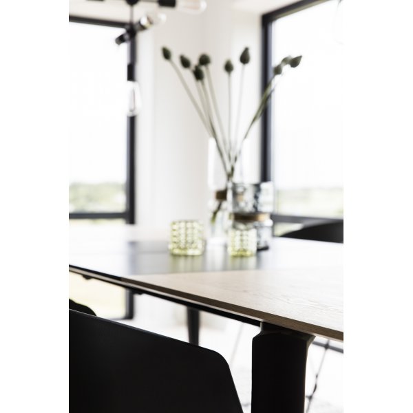 Connect Esstisch 200 cm - Eiche weiß pigmentiert Connect Esstisch 200 cm - Eiche weiß pigmentiert