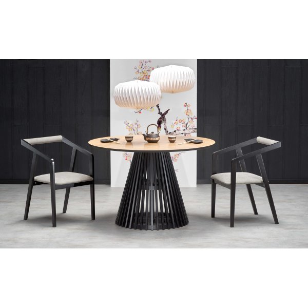 Issey Esstisch 120 cm - Eiche/schwarz