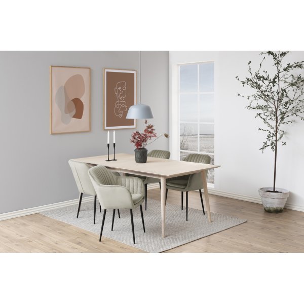 Emilia Sessel - Sandbeige