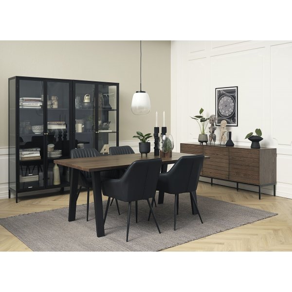 Inez Sideboard aus braun geölter Eiche - 180 cm breit Inez Sideboard aus braun geölter Eiche - 180 cm breit