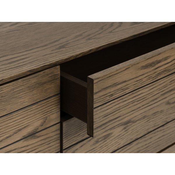 Inez Sideboard aus braun geölter Eiche - 180 cm breit Inez Sideboard aus braun geölter Eiche - 180 cm breit