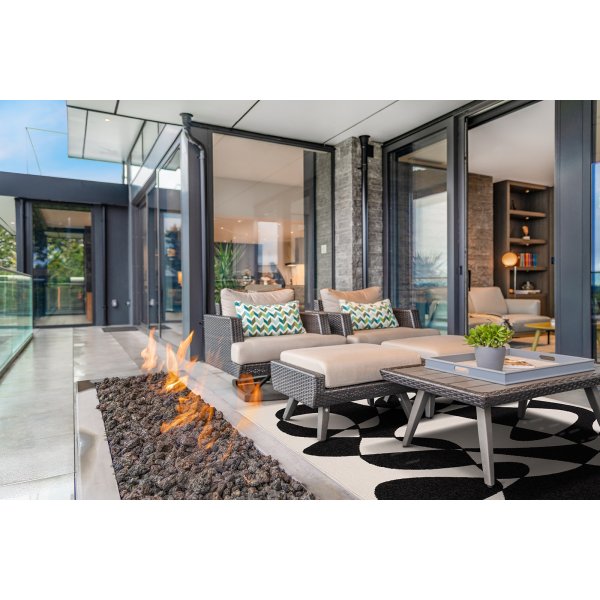 Venus Abstrakter flachgewebter Teppich Weiß/Schwarz Venus Abstrakter flachgewebter Teppich Weiß/Schwarz