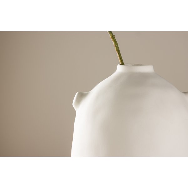 Madi Vase - Offwhite Madi Vase - Offwhite