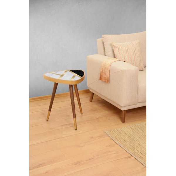 Liny Beistelltisch Dreieck 45 x 45 cm - Mehrfarbig Liny Beistelltisch Dreieck 45 x 45 cm - Mehrfarbig