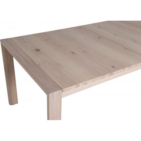 Castle Ausziehtisch 170-250 cm - Eiche hell Castle Ausziehtisch 170-250 cm - Eiche hell