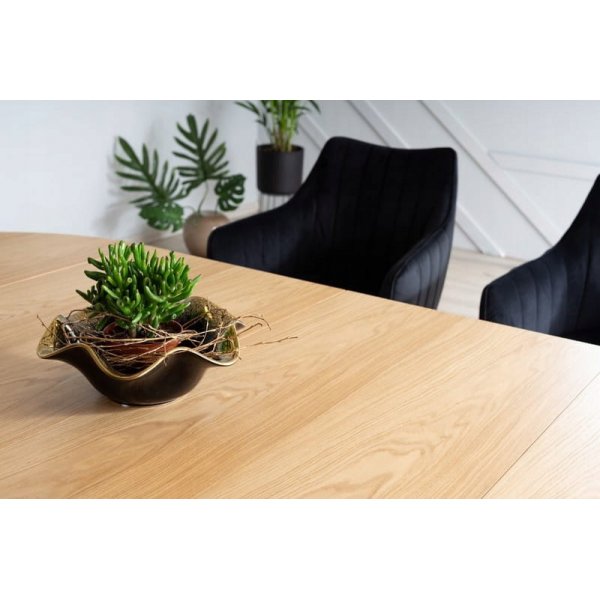 Domingo Esstisch 140-272 cm - Eiche/schwarz Domingo Esstisch 140-272 cm - Eiche/schwarz