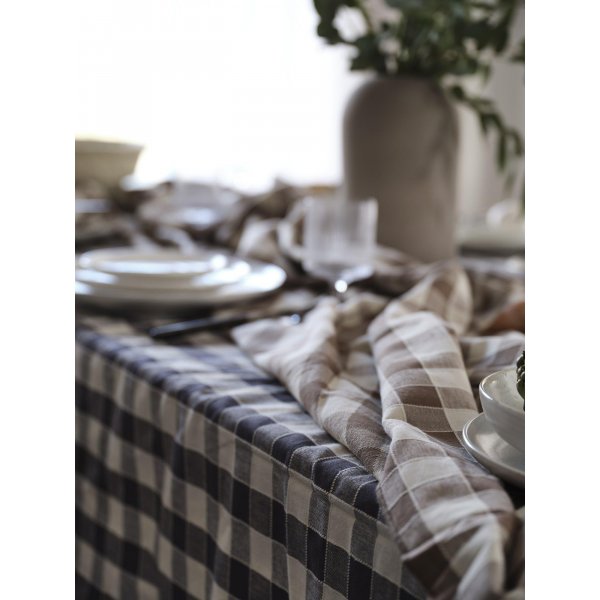 Maria-Leinwand 140 x 250 cm - Nougat Maria-Leinwand 140 x 250 cm - Nougat